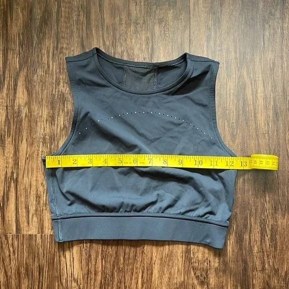 EUC Lululemon Hotty Hot Cropped Tank Graphite Grey 2 - Picture 7 of 12